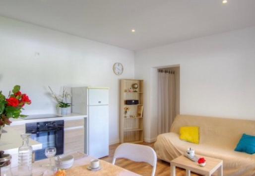 Appartement Tranquille En Bas De Villa Afa Eksteriør bilde